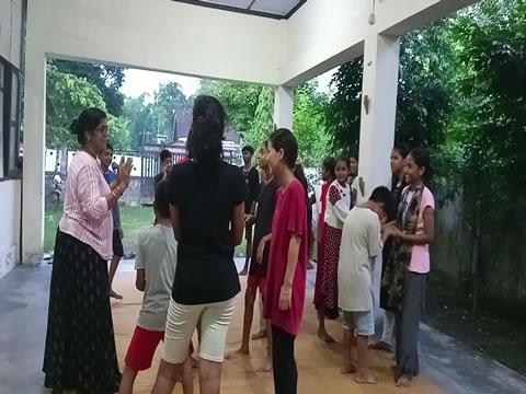 A scene from the 3-day Theatre training workshop by Ms Ashadevi, Kochi at Bamboosa Library.